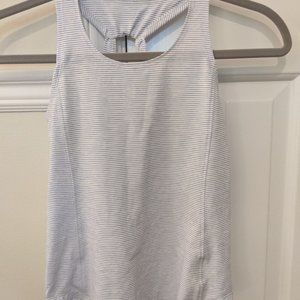 Girl's Champion tank top.